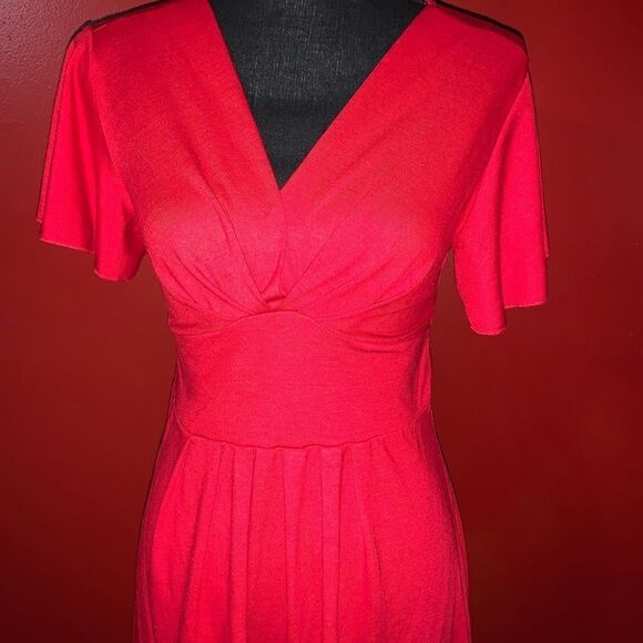 Red Fit and Flare Cutout Back Dress - Picture 2 of 8